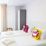 Guest house Ride Surf & Peniche Ferrel (Leiria)