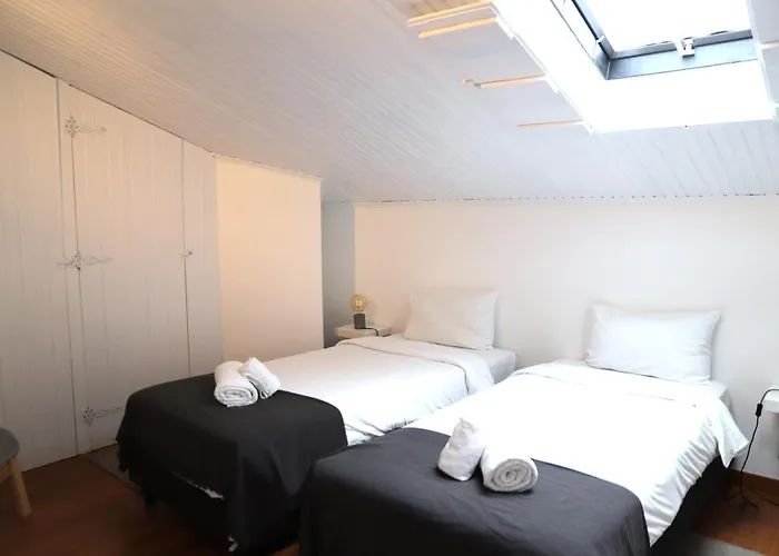 ゲストハウス Ride Surf & Peniche フェレル