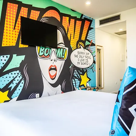 Ride Surf & Peniche בית הארחה