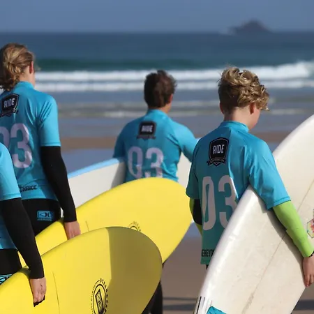 Guest house Ride Surf & Peniche Ferrel (Leiria)