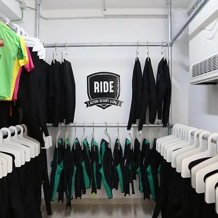 Ride Surf & Peniche Konukevi 4*