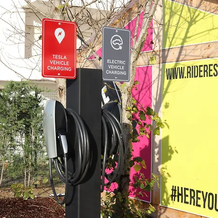 Ride Surf & Peniche בית הארחה פרל