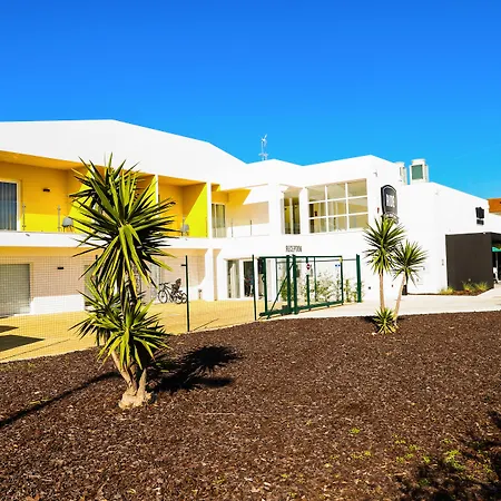 Guest house Ride Surf & Peniche Ferrel (Leiria)