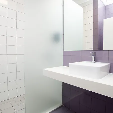 Ride Surf & Peniche Guest house 4*