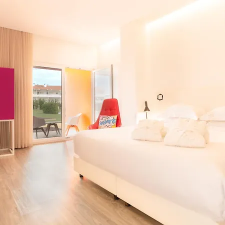 Πανσιόν Ride Surf & Peniche