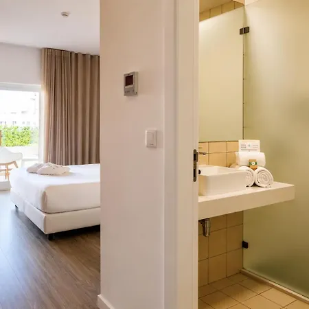 Konukevi Ride Surf & Peniche 4*