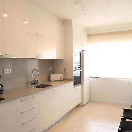 Konukevi Ride Surf & Peniche 4*