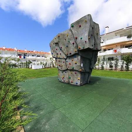 Guest house Ride Surf & Peniche Ferrel (Leiria)