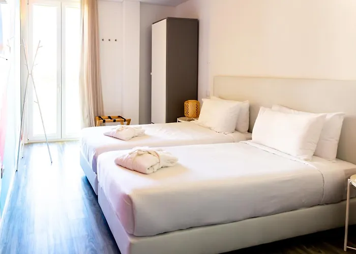 Ride Surf & Peniche Гостевой дом Феррел