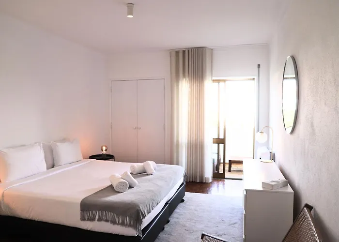 Ride Surf & Peniche Гостевой дом Феррел