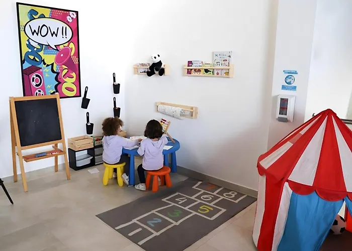 Ride Surf & Peniche Πανσιόν Ferrel (Leiria)