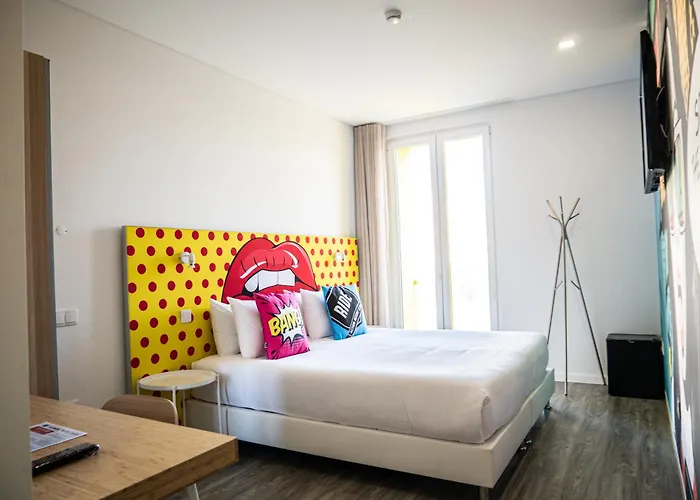 Πανσιόν Ride Surf & Peniche 4*